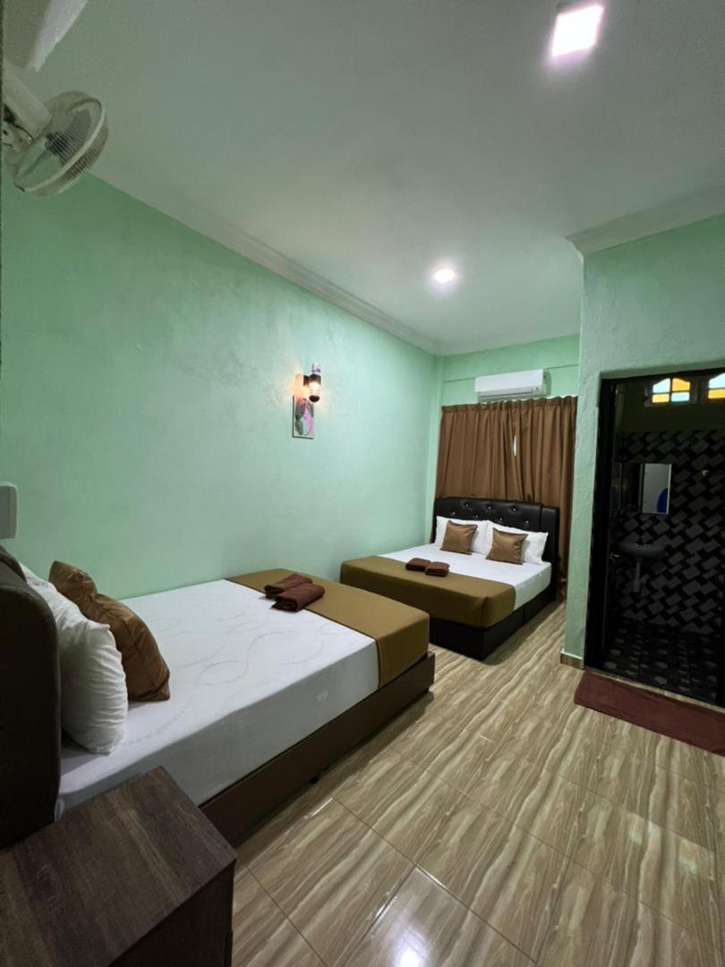 Perhentian Mama'S Hotel Kampong Pasir Hantu ภายนอก รูปภาพ